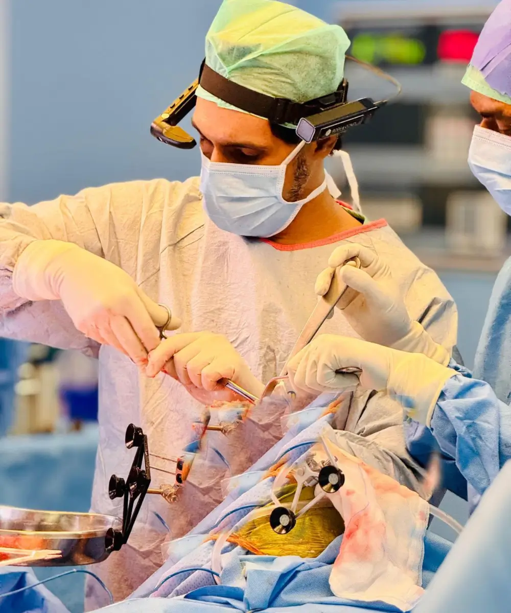 best robotic knee surgeon in pune